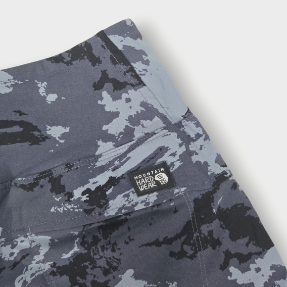 Mountain Hardwear Women's Dynama/2 Short  Size X Small Short blue Camo MSRP $60 - Picture 6 of 8